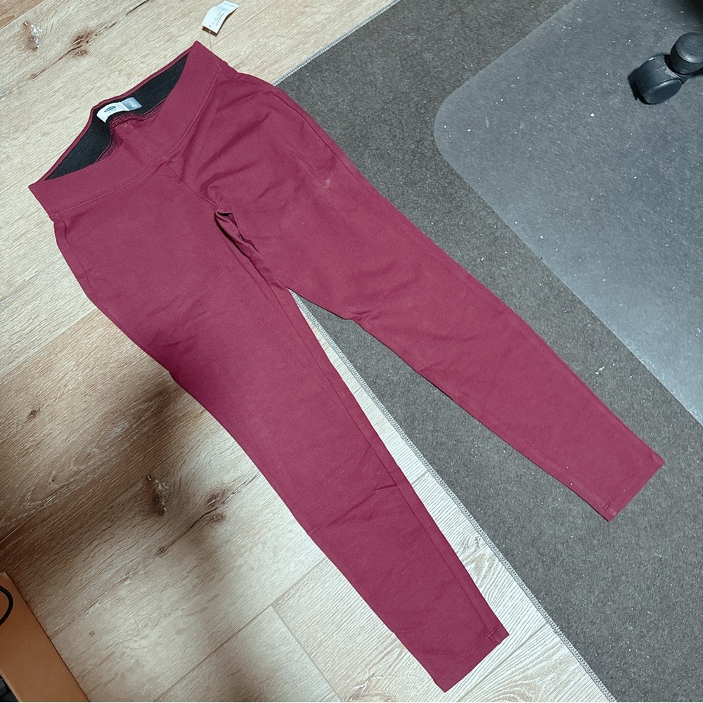 Bundle 2+ items for 30% off NWT Old Navy Leggings SP